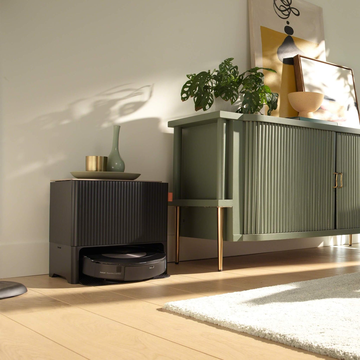 Roomba Combo® j9+ robots putekļu sūcējs ar grīdas mazgāšanas funkciju
