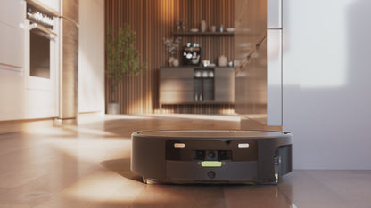 Roomba® Max 705 Combo robota + AutoWash™ stacija